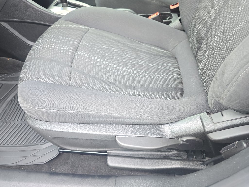 Used 2016 Chevrolet Sonic LT FWD image 16