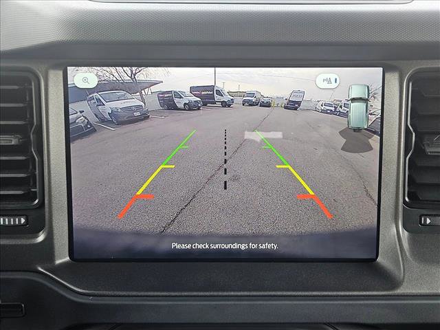 Used 2025 Ford Bronco Badlands image 15