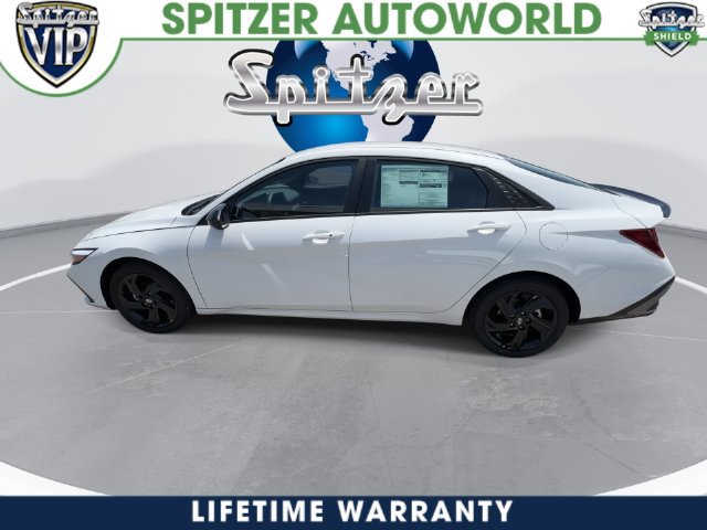 New 2026 Hyundai Elantra Sport FWD image 9