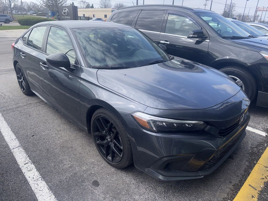 Used 2023 Honda Civic Sport image 3