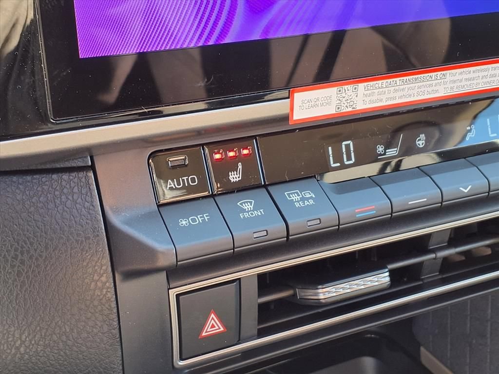 Used 2026 Toyota Camry XLE FWD image 9