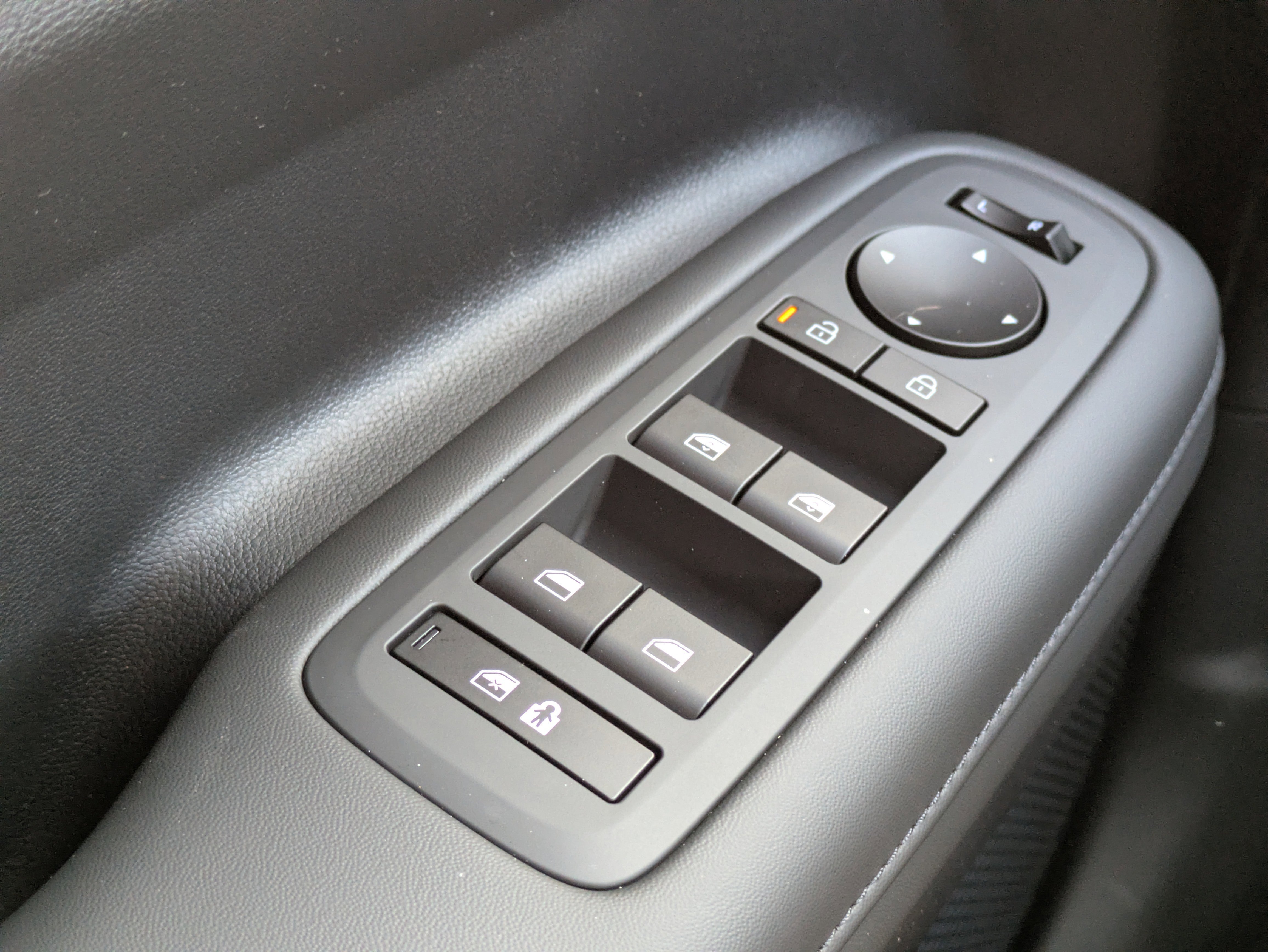 New 2026 Hyundai Santa Fe SEL FWD image 21