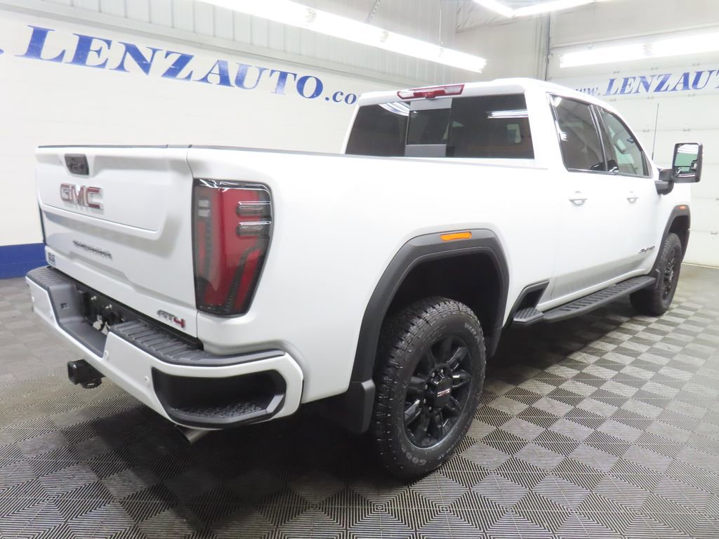 Used 2025 GMC Sierra 2500 AT4 w/ AT4 Premium Plus Package image 5