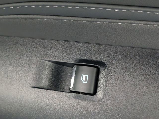 Used 2025 Ford Mustang GT Premium image 29