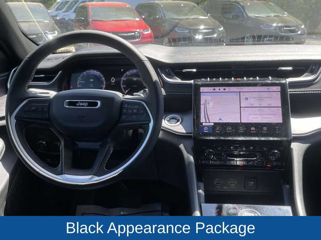 Certified 2025 Jeep Grand Cherokee Limited w/ Luxury Tech Group II image 23