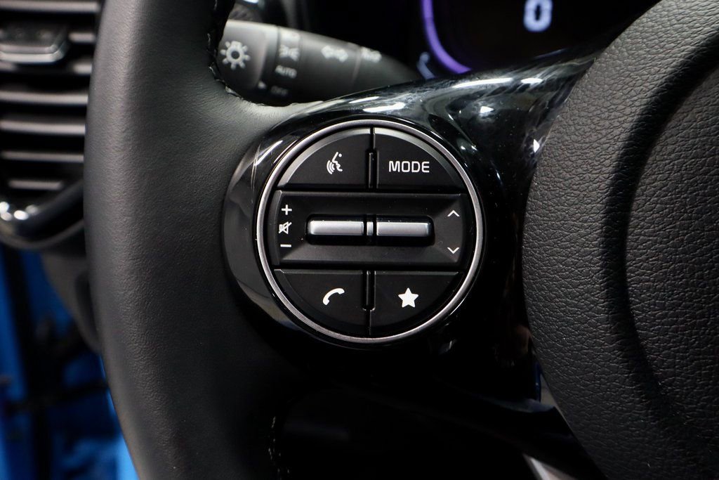 Used 2025 Kia Soul EX image 30