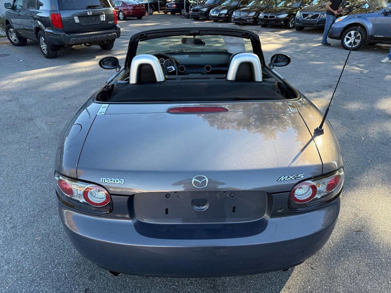 Used 2006 MAZDA MX-5 Miata Grand Touring w/ Suspension Pkg image 10