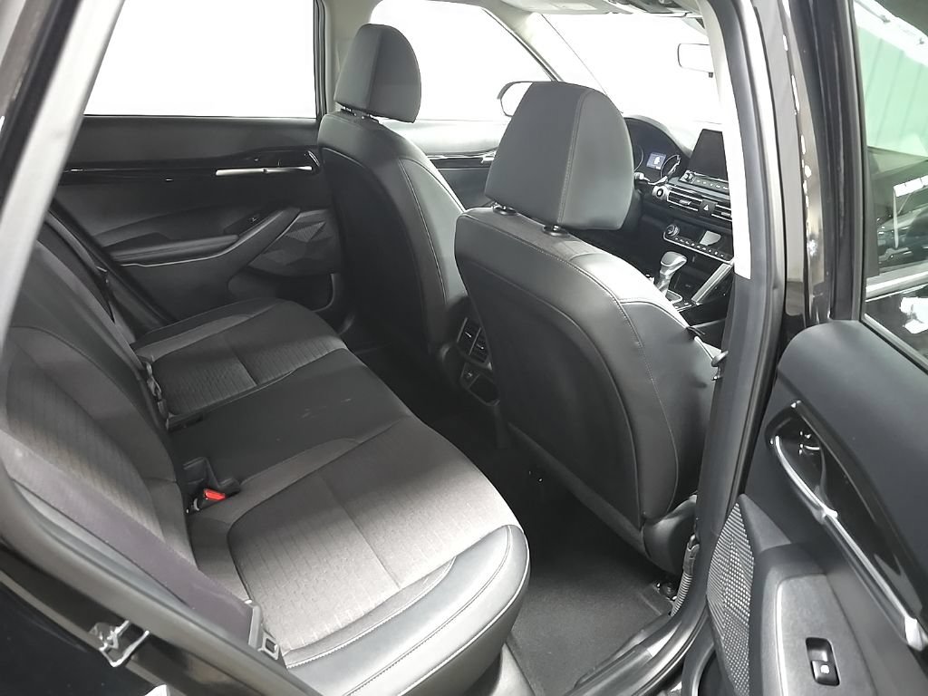 Used 2023 Kia Seltos S w/ Navigation Package AWD/4WD image 18
