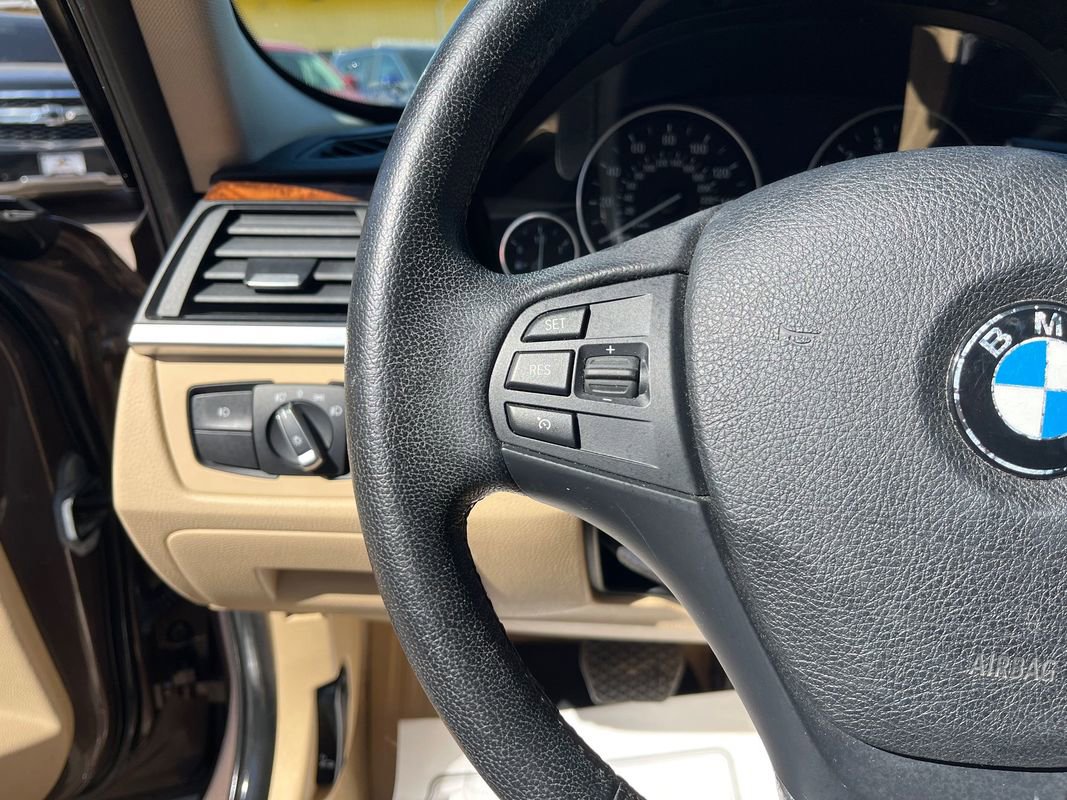 Used 2013 BMW 328i Sedan RWD image 12