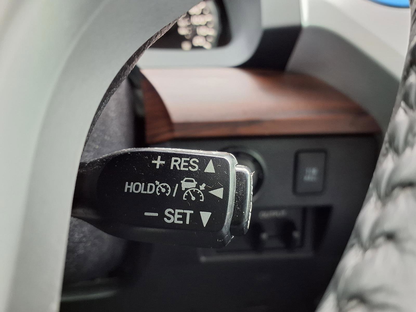 Used 2020 Toyota Tundra Limited AWD/4WD image 15