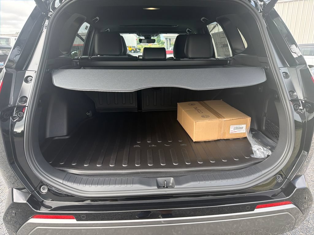 New 2026 Toyota RAV4 XSE AWD/4WD image 23