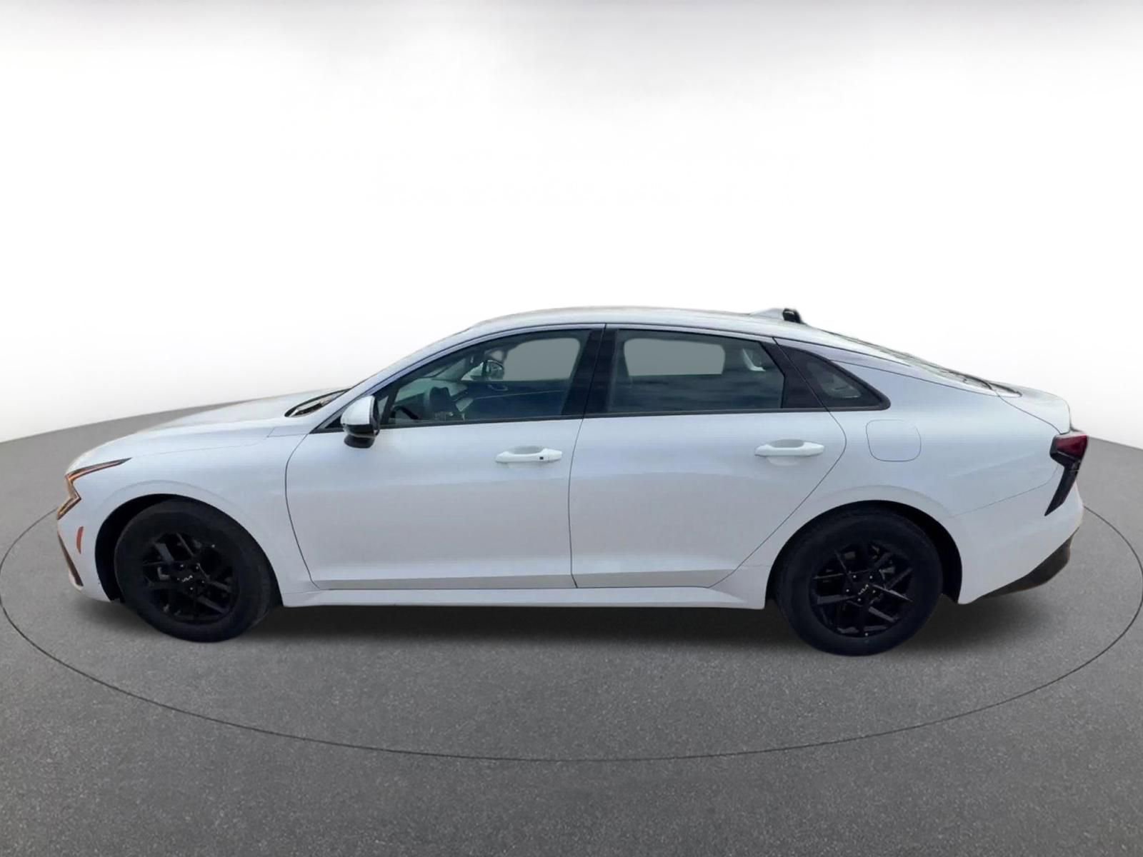 Used 2025 Kia K5 LXS image 9