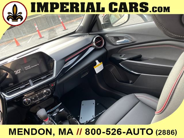 New 2026 Chevrolet Trax RS w/ Sunroof Package image 21