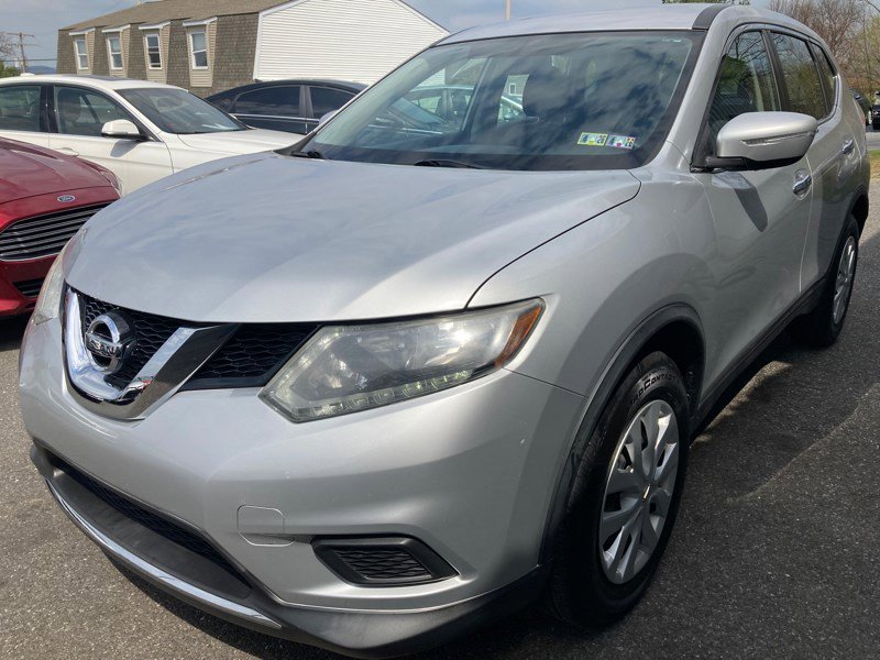 Used 2015 Nissan Rogue S image 1