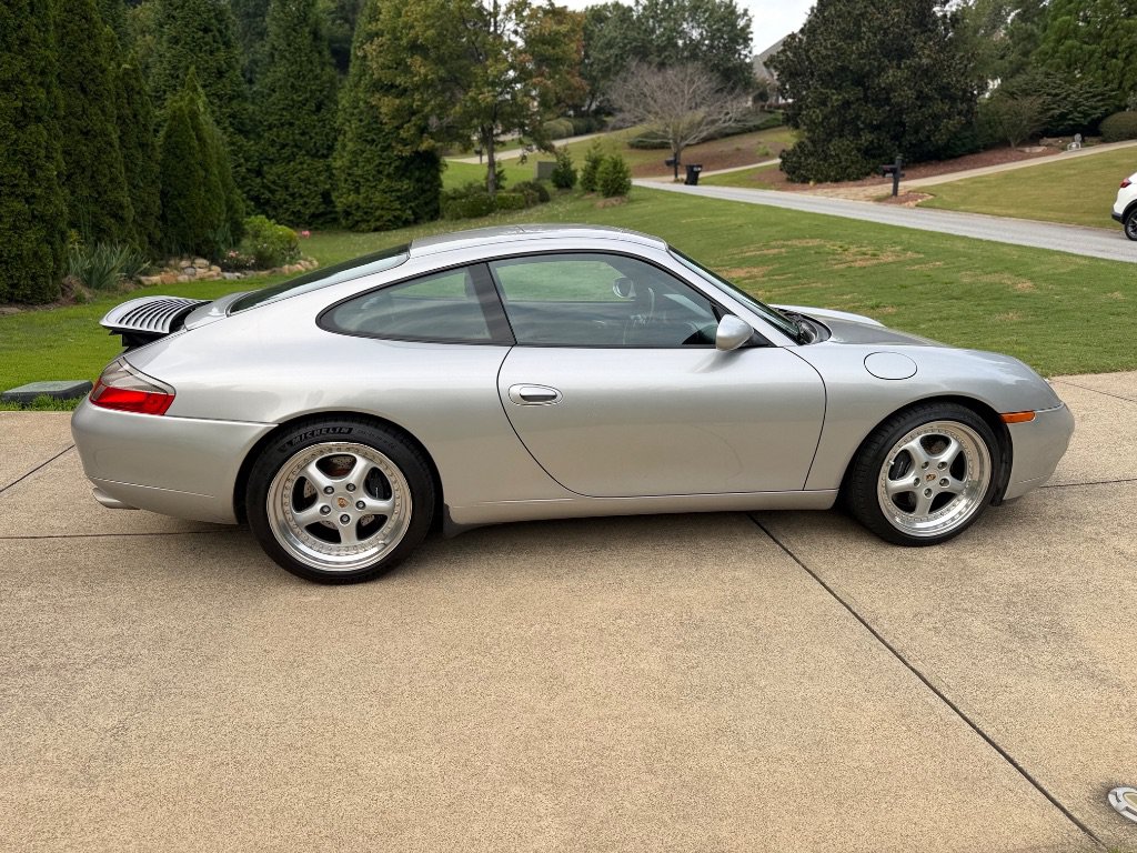Used 2000 Porsche 911 Carrera RWD image 5