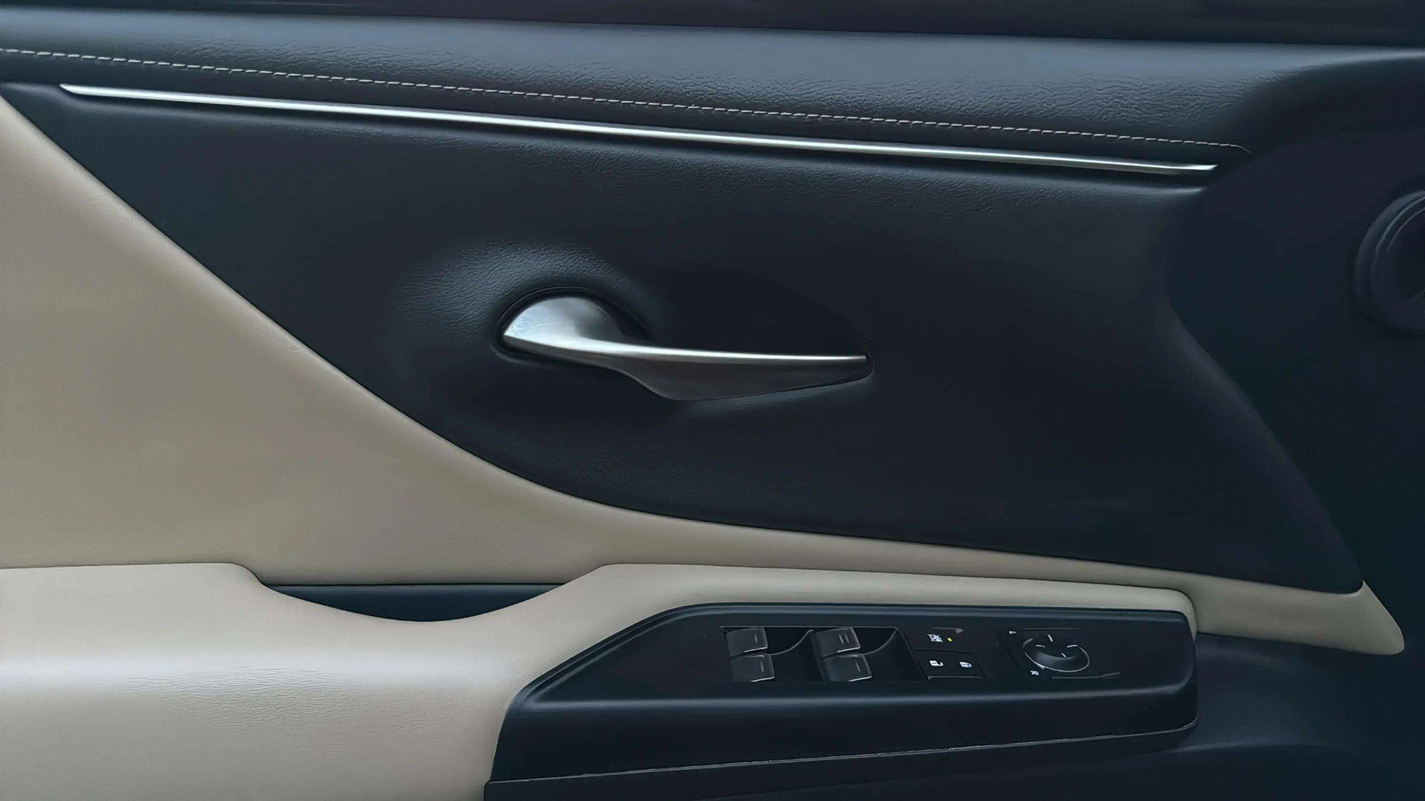 Used 2021 Lexus ES 350 image 45