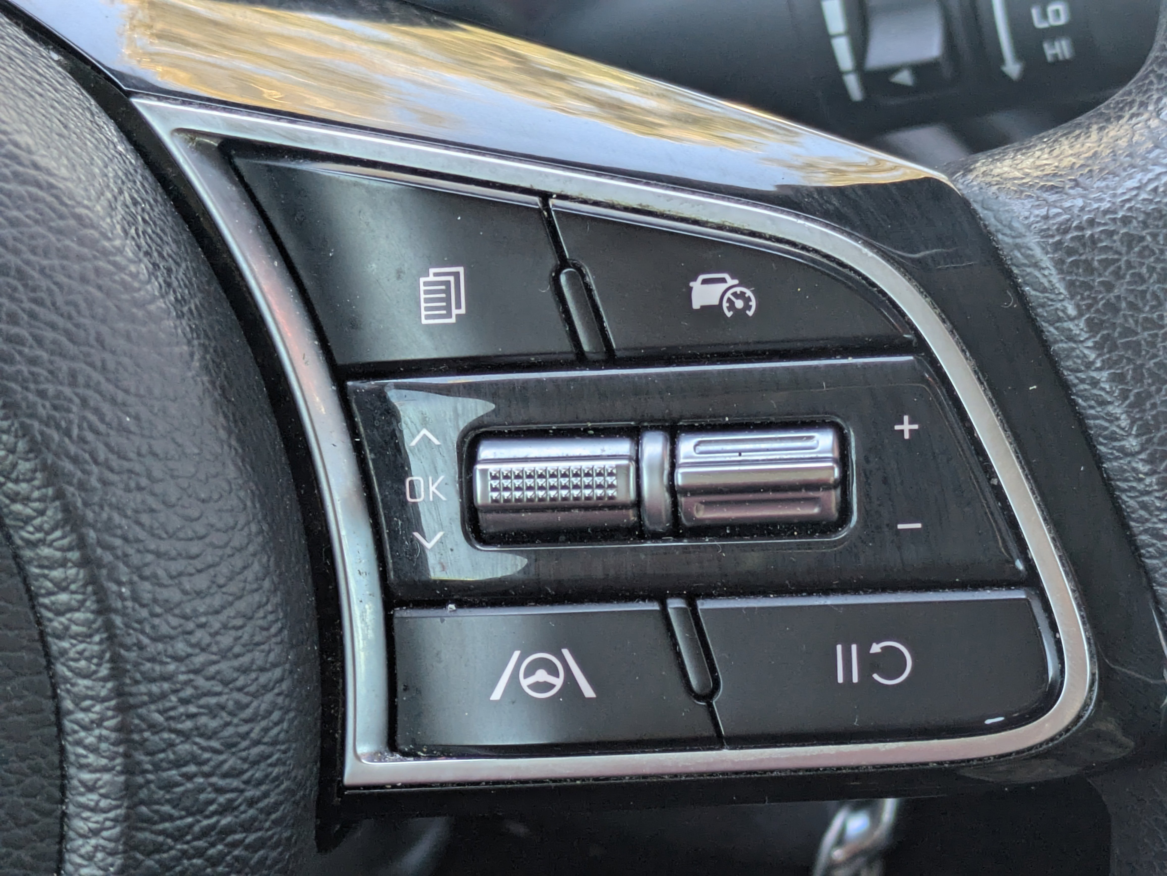 Certified 2022 Kia Forte Sedan image 23