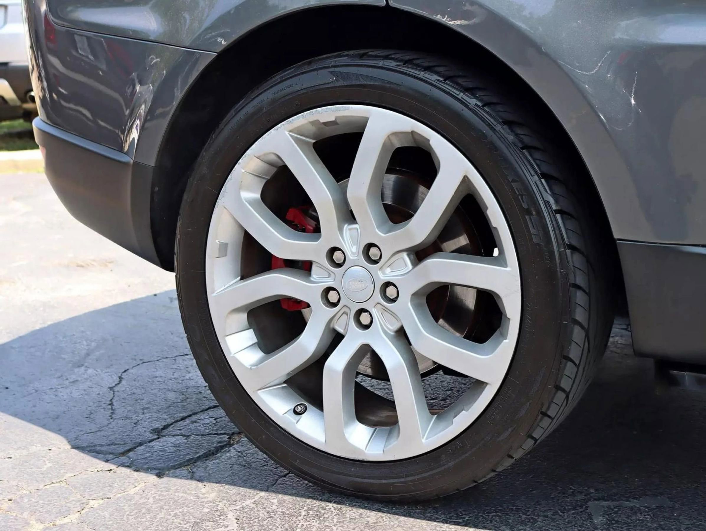 Used 2014 Land Rover Range Rover Sport Supercharged image 6