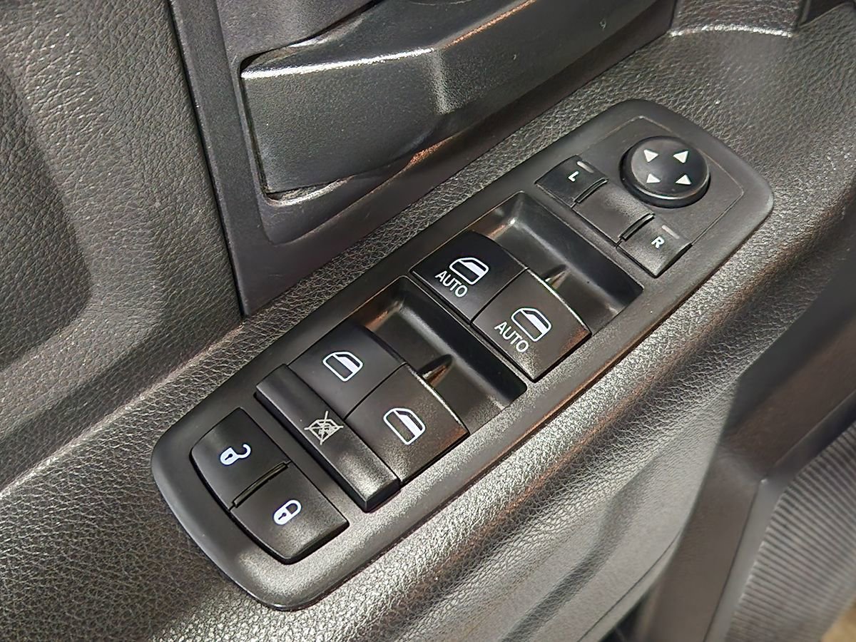 Used 2018 RAM 3500 Tradesman AWD/4WD image 43