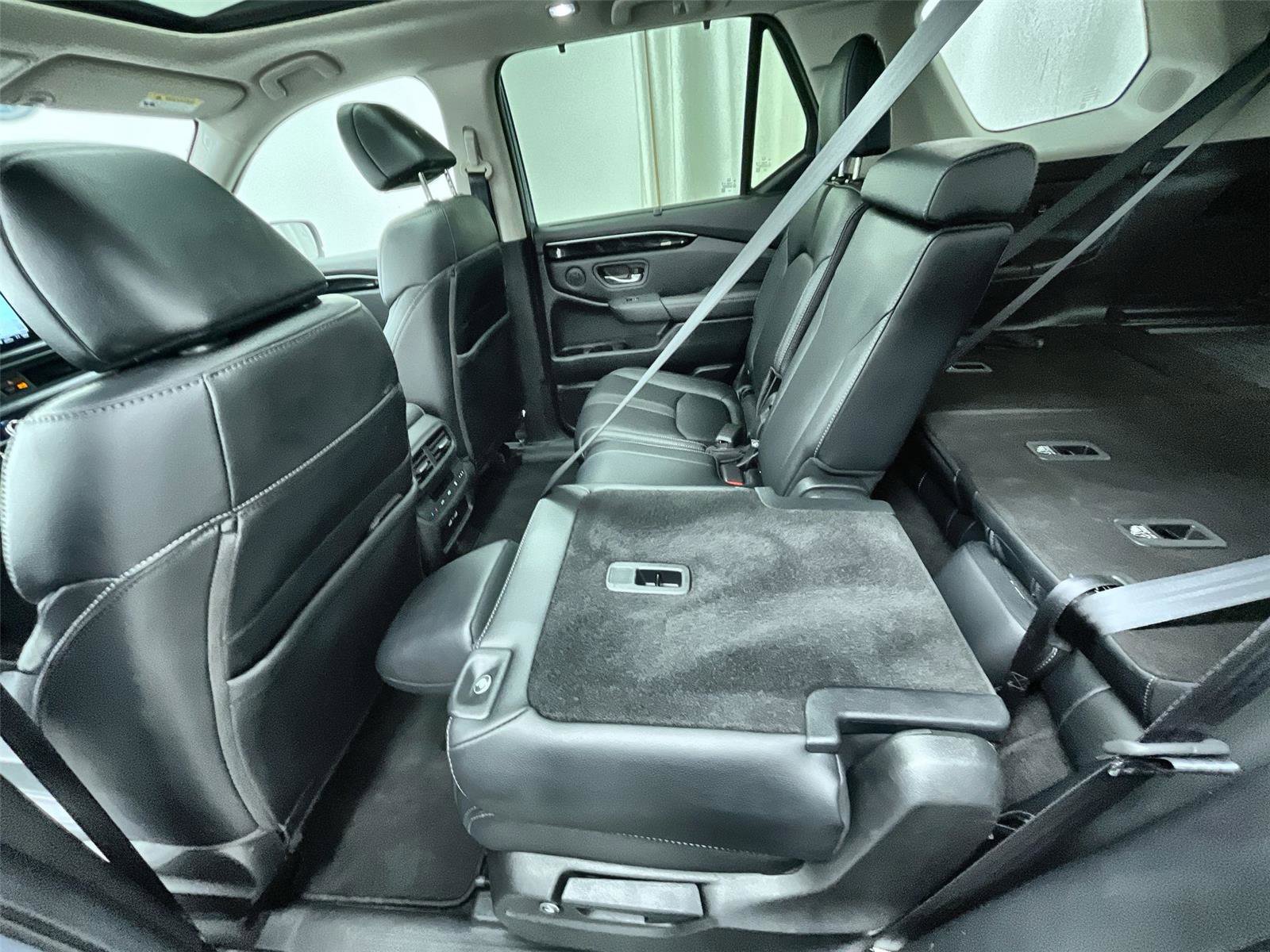 Certified 2023 Honda Pilot Touring image 25