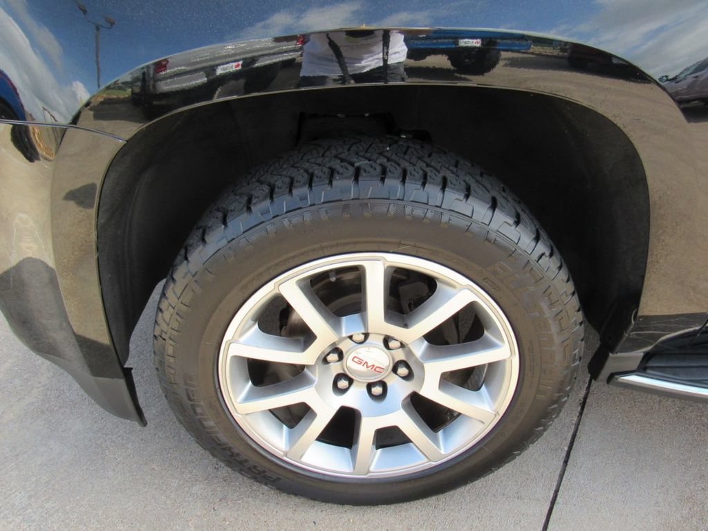 Used 2020 GMC Yukon XL Denali RWD image 10