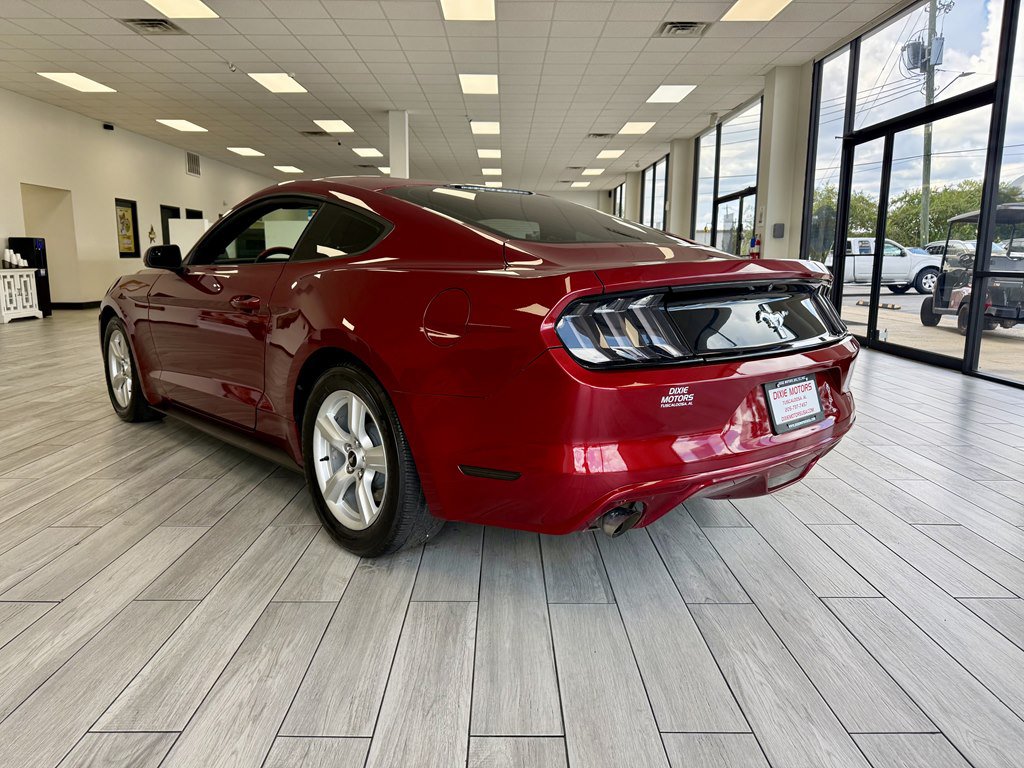 Used 2017 Ford Mustang Coupe RWD image 7