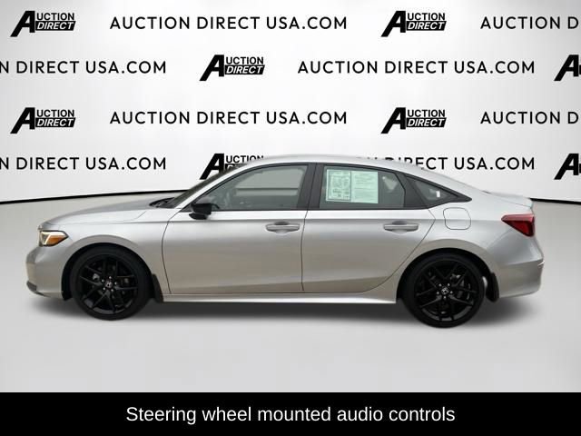 Used 2025 Honda Civic Sport image 3