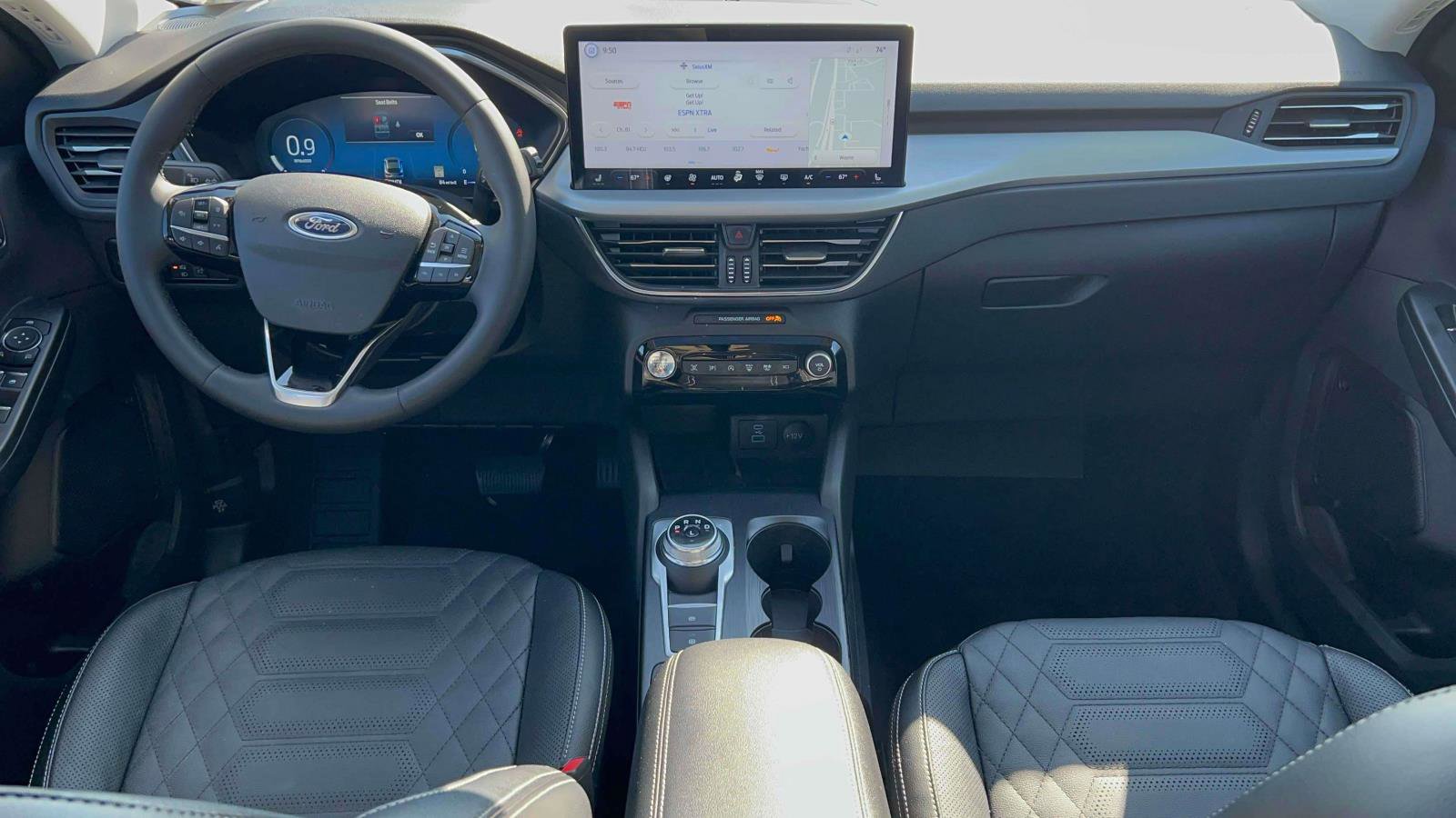 Used 2023 Ford Escape Platinum w/ Premium Technology Package image 11