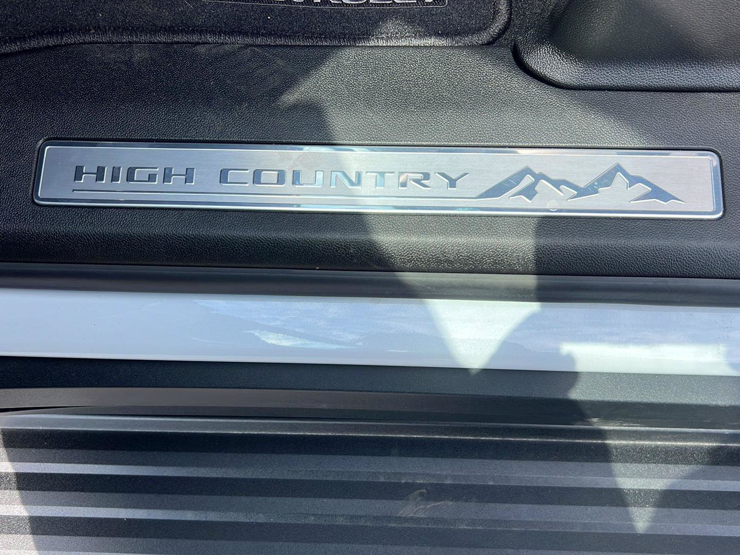 New 2026 Chevrolet Tahoe High Country AWD/4WD image 13