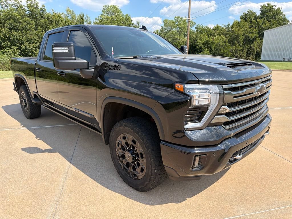 Used 2024 Chevrolet Silverado 2500 High Country w/ Midnight Edition AWD/4WD image 7