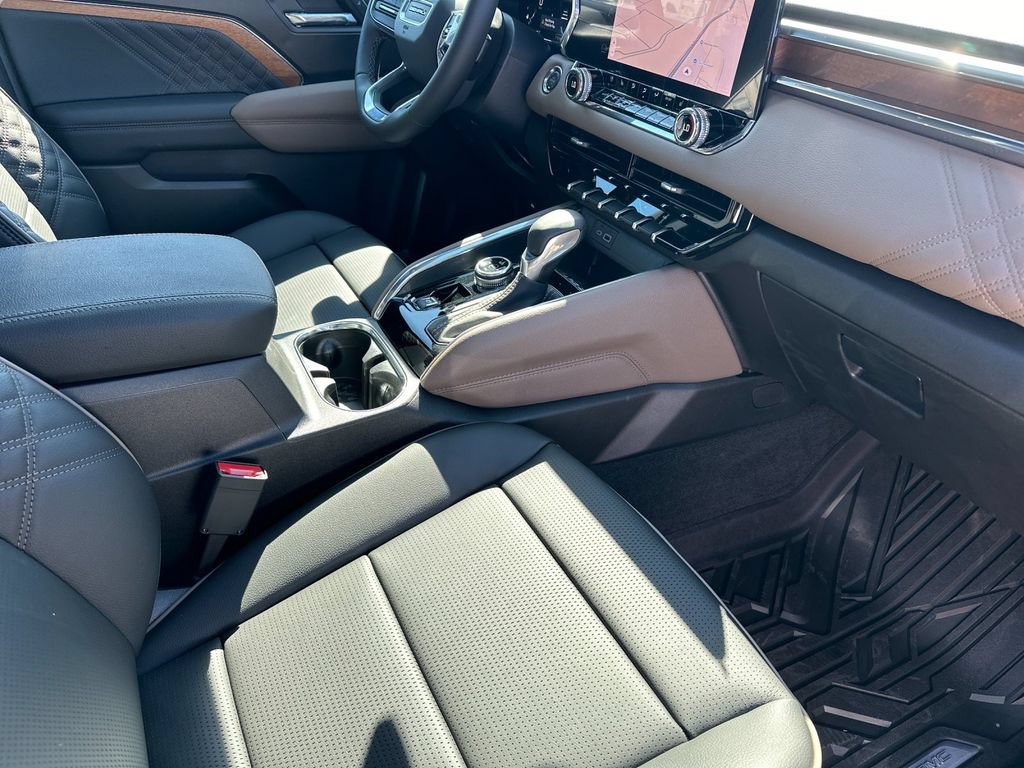 New 2026 GMC Canyon Denali AWD/4WD image 14