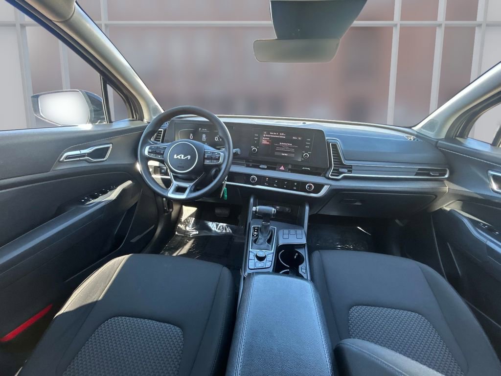 Used 2024 Kia Sportage LX image 15