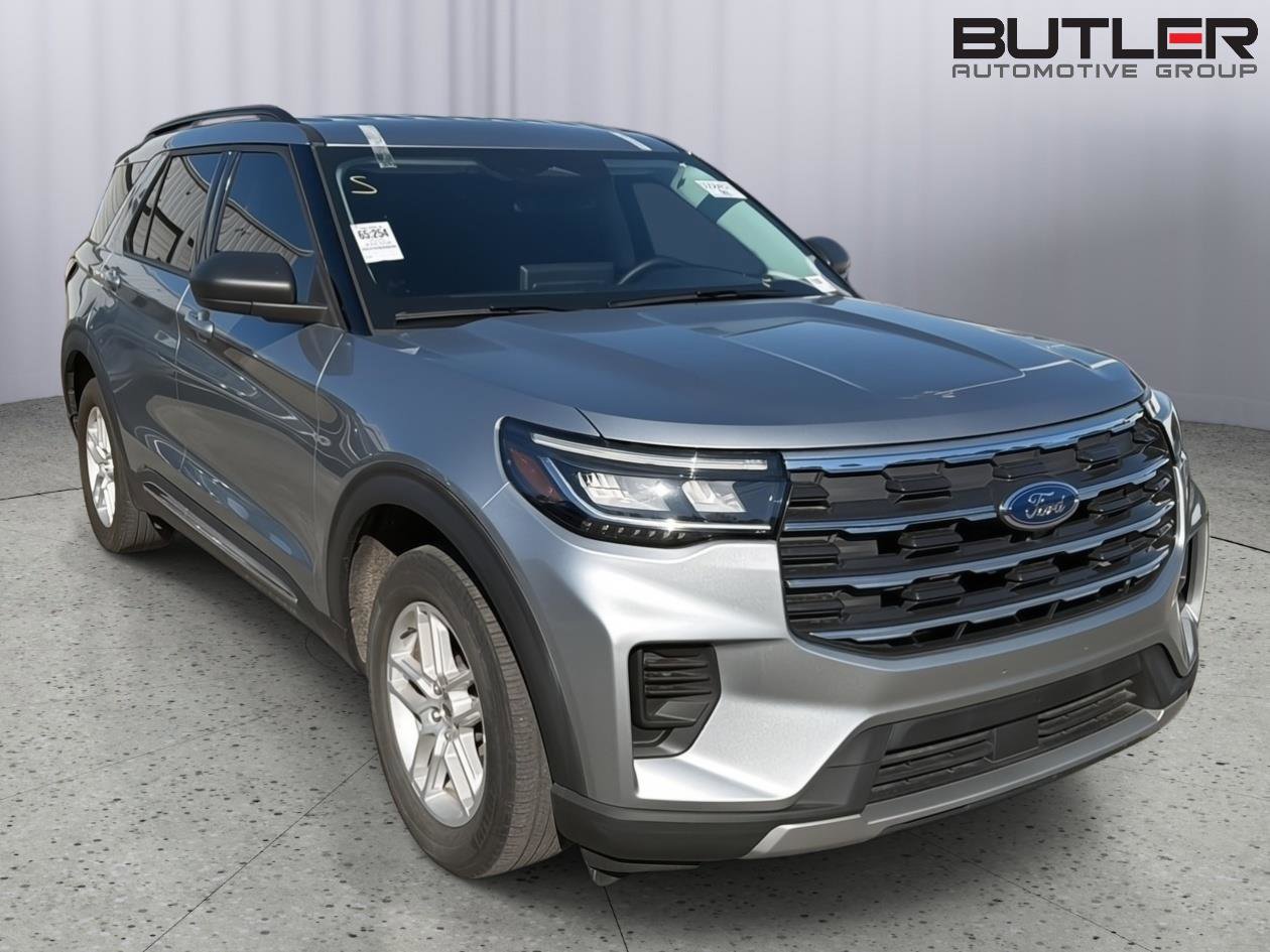 Used 2025 Ford Explorer Active RWD image 5
