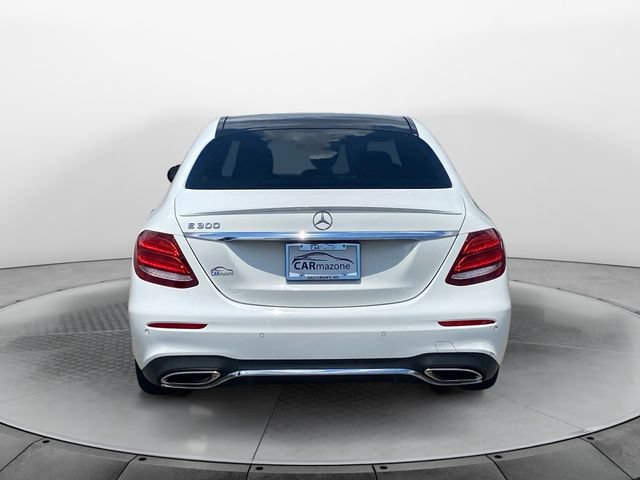 Used 2018 Mercedes-Benz E 300 image 4