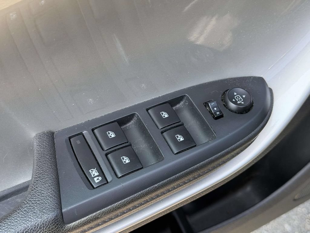 Used 2013 Chevrolet Volt FWD image 15