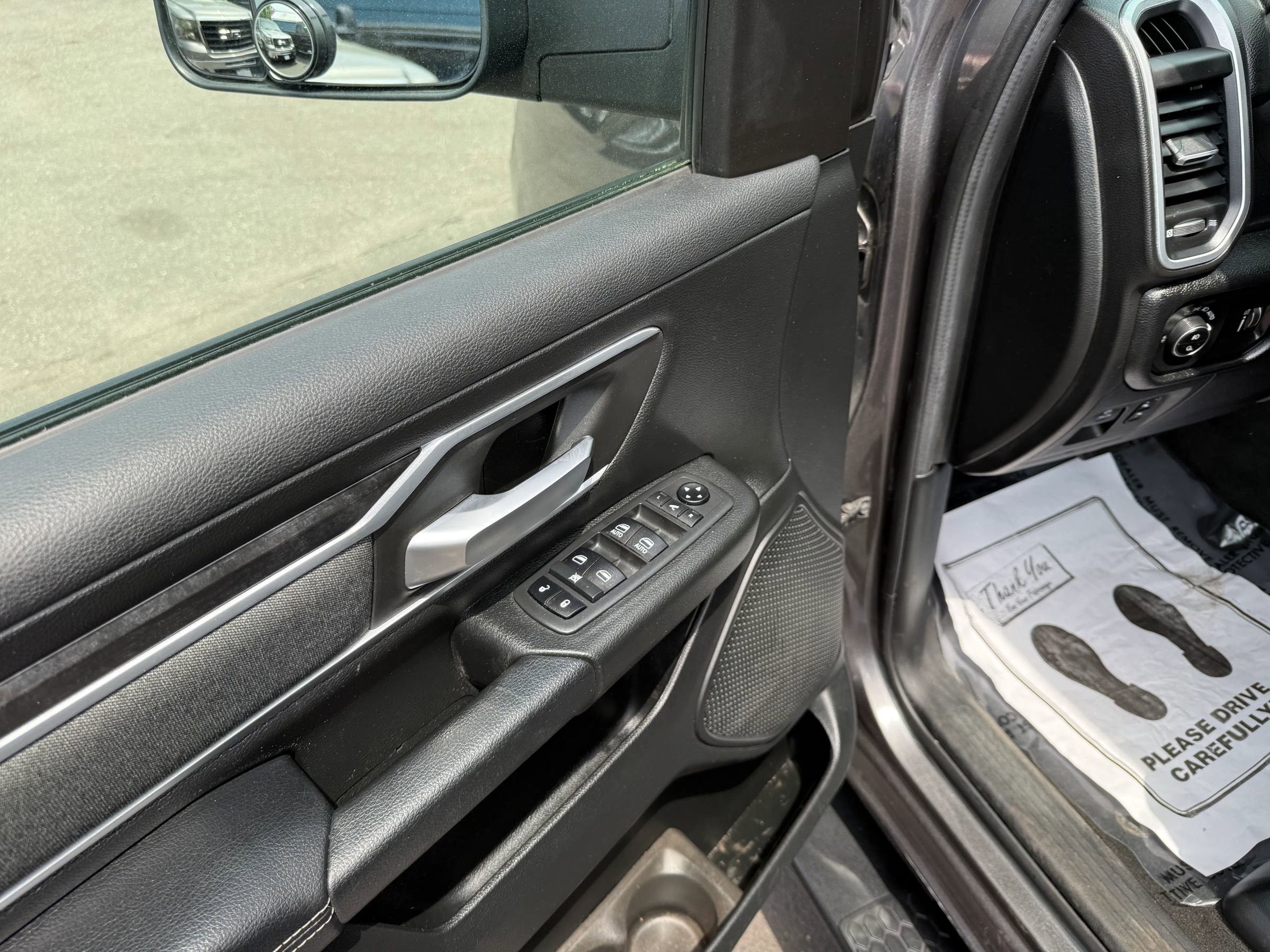 Used 2020 RAM 1500 Big Horn AWD/4WD image 25