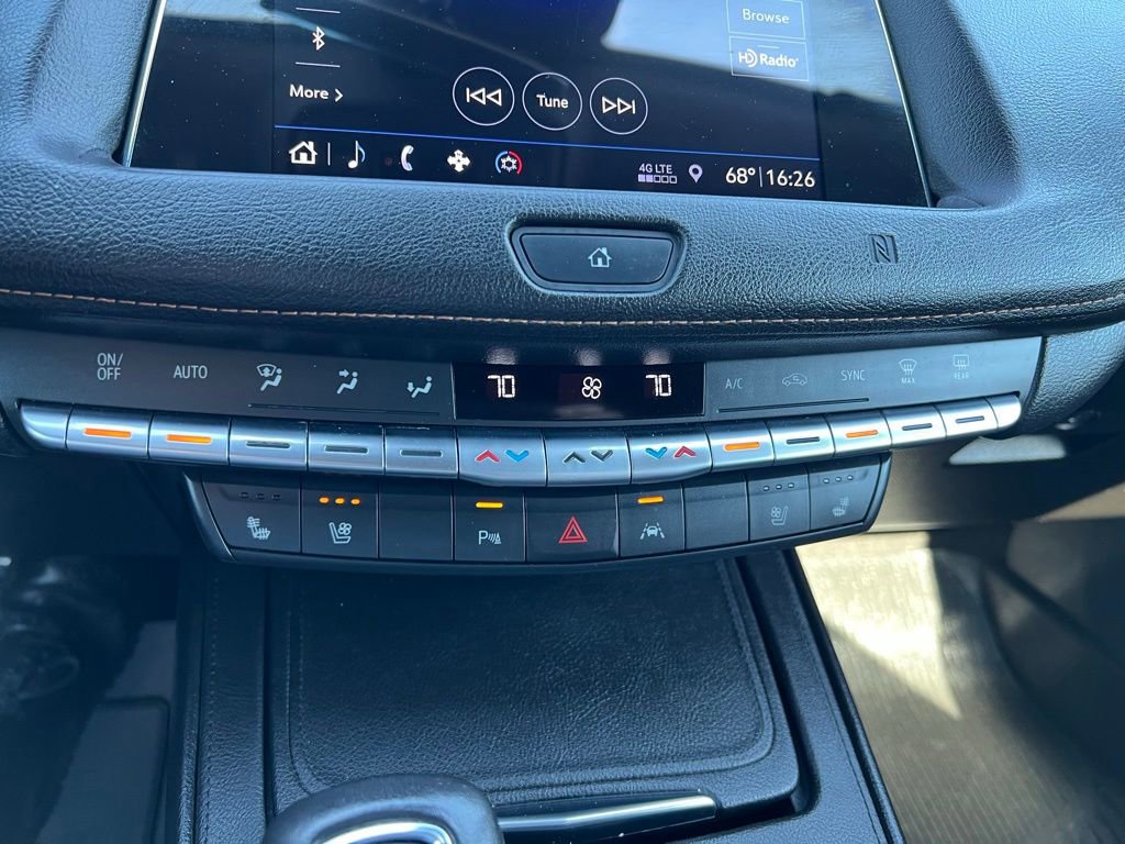 Used 2019 Cadillac XT4 Sport AWD/4WD image 34