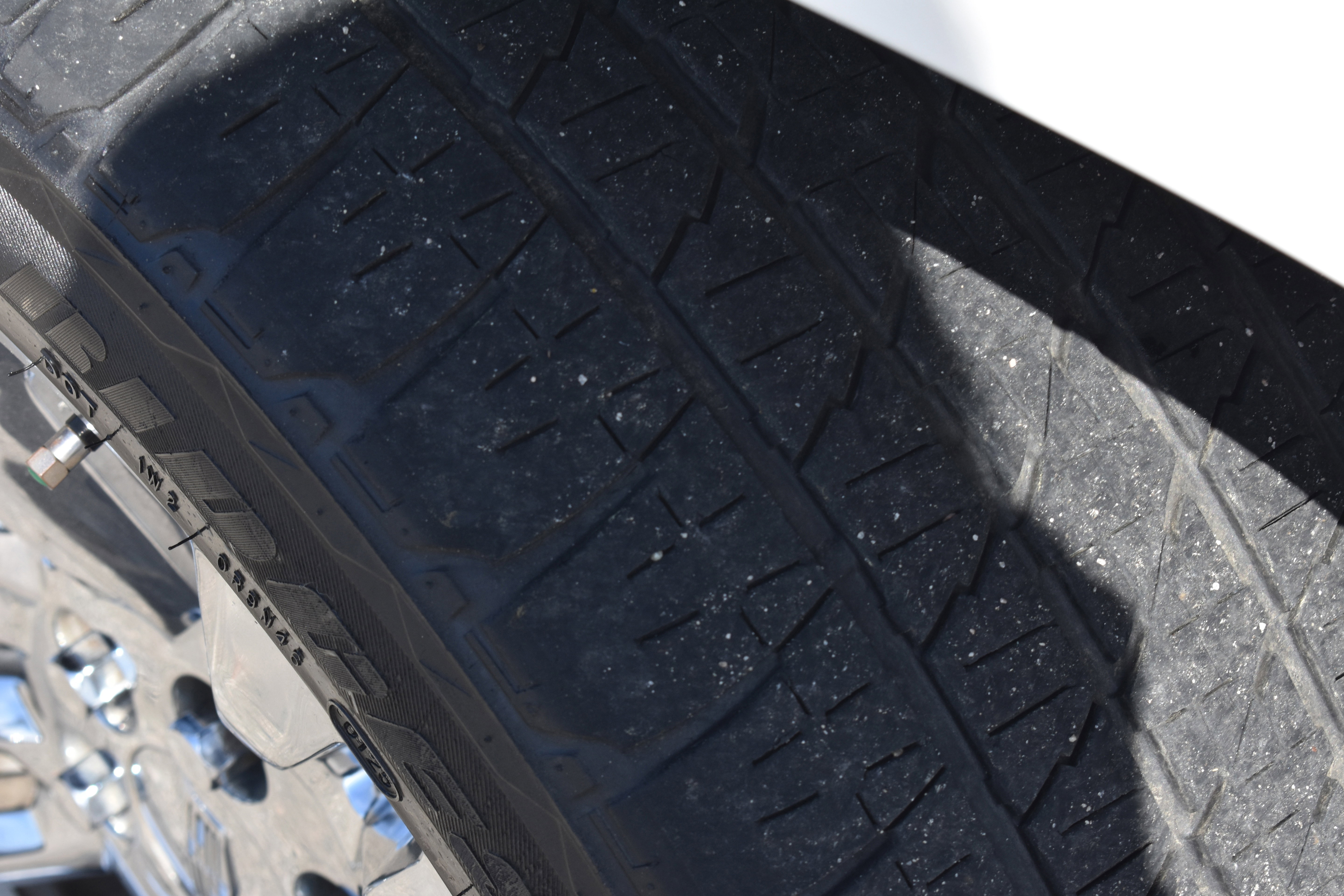 Used 2019 Cadillac Escalade ESV Premium Luxury w/ LPO, Radiant Package image 11