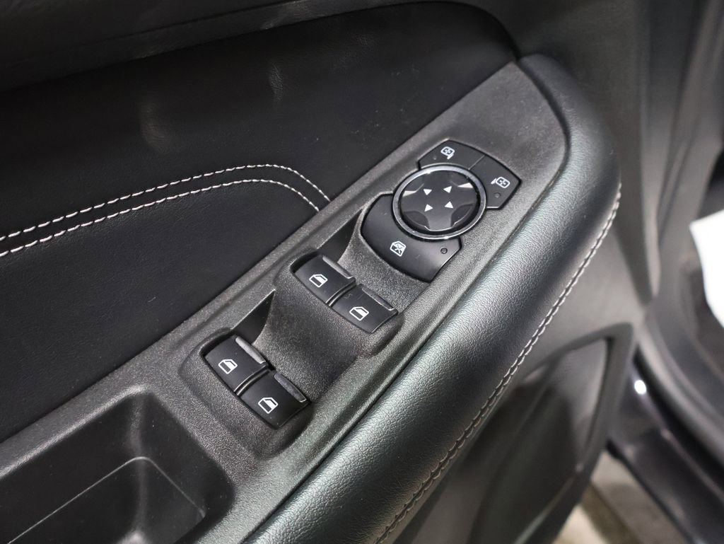 Used 2024 Ford Edge Titanium image 13