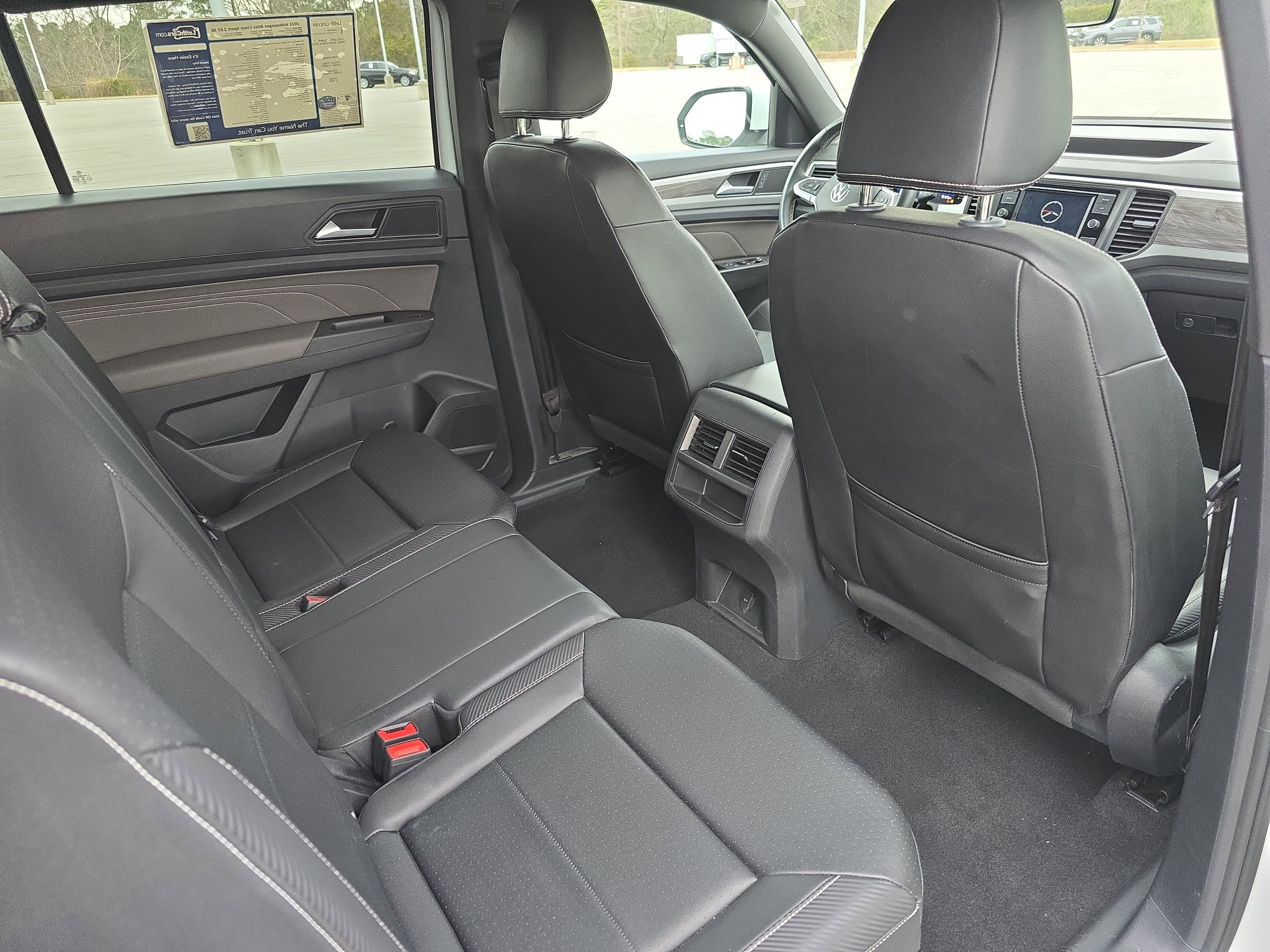 Used 2023 Volkswagen Atlas Cross Sport SE image 11