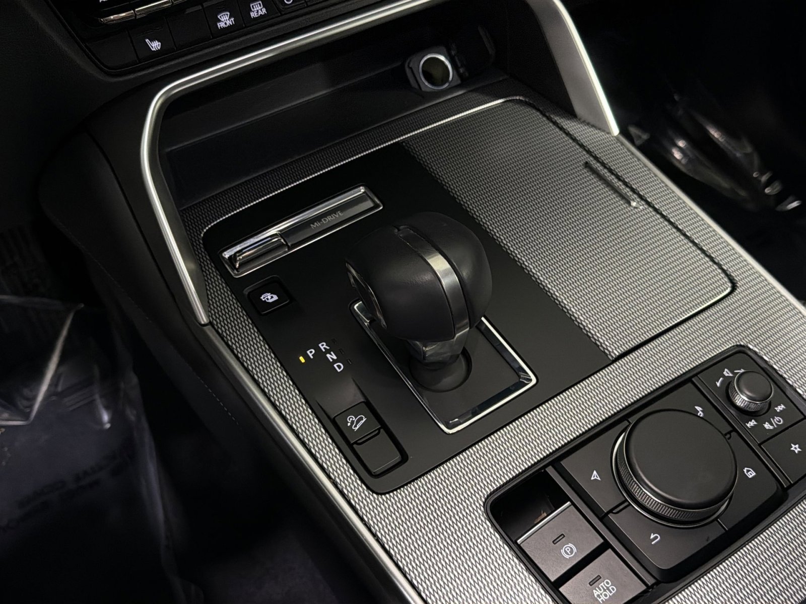 Used 2024 MAZDA CX-90 Plug-In Hybrid w/ Preferred image 34