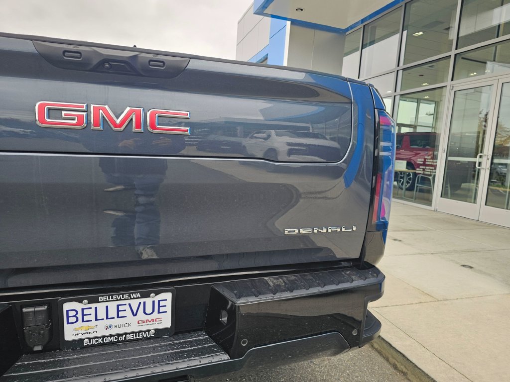 Used 2026 GMC Sierra EV Denali AWD/4WD image 17