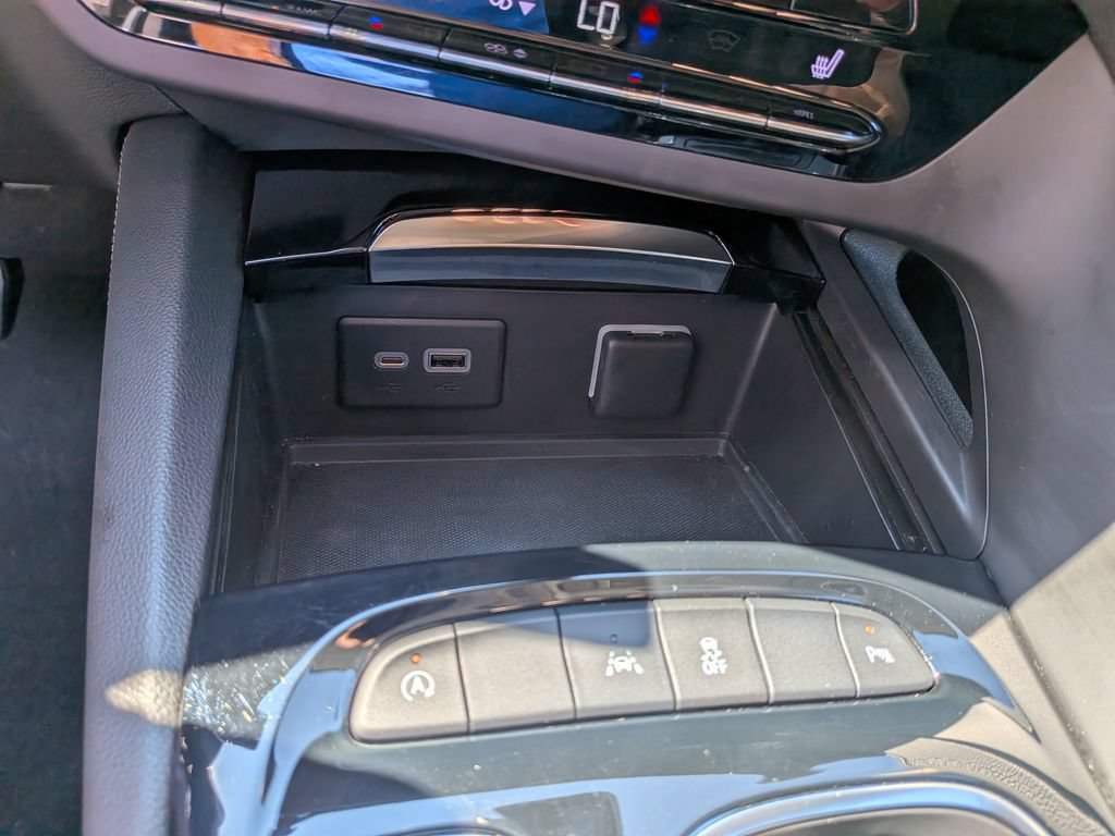 Used 2022 Buick Envision Preferred FWD image 16