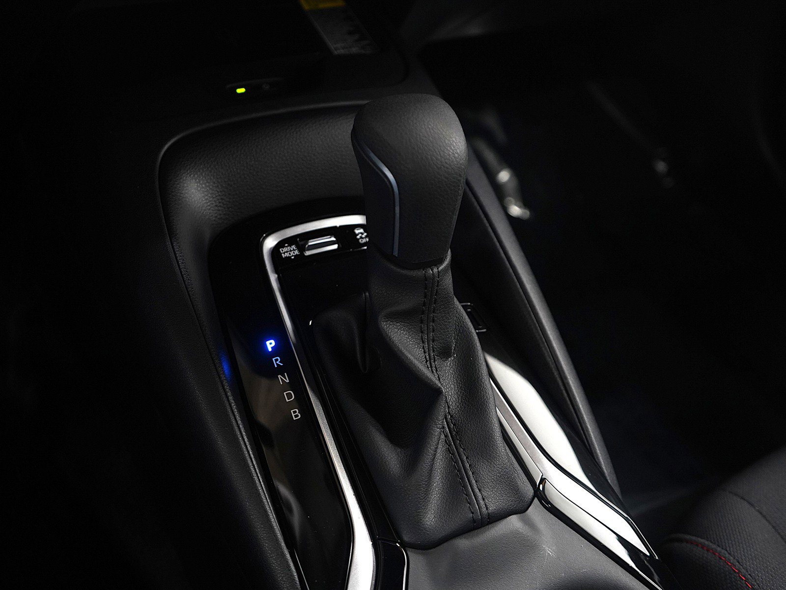 Used 2025 Toyota Corolla SE image 21