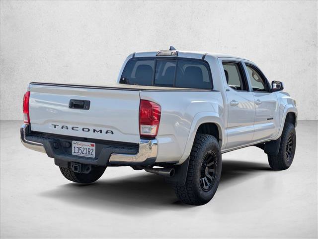 Used 2016 Toyota Tacoma SR5 w/ SR5 Appearance Package (SN) image 6