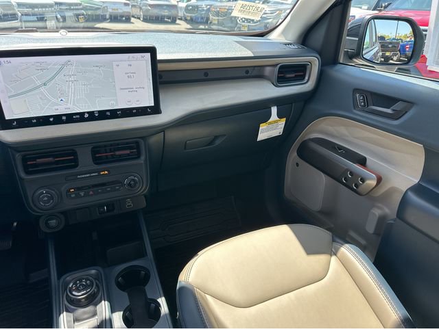 Used 2025 Ford Maverick Lariat AWD/4WD image 14