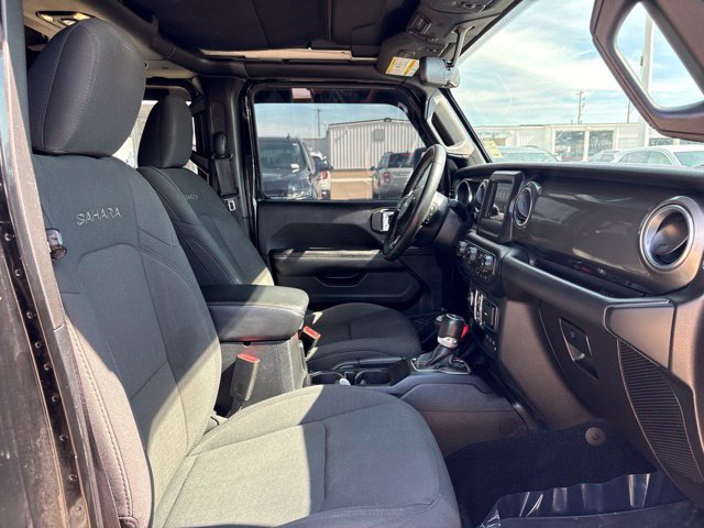 Used 2019 Jeep Wrangler Unlimited Sahara w/ Safety Group AWD/4WD image 45