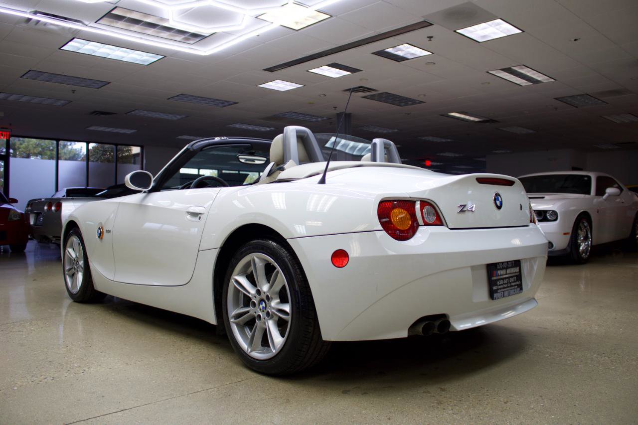 Used 2003 BMW Z4 3.0i RWD image 5