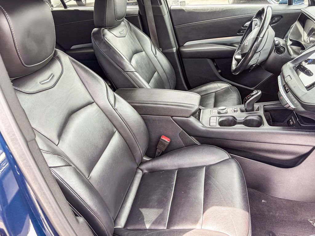 Used 2020 Cadillac XT4 Premium Luxury FWD image 37
