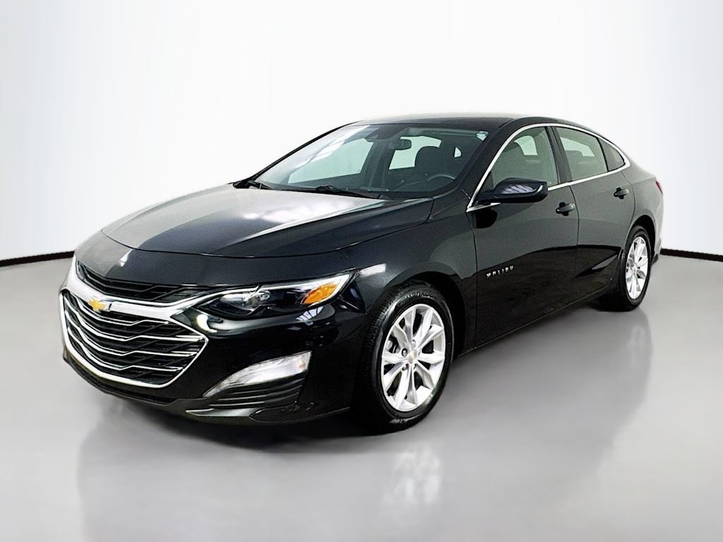 Used 2023 Chevrolet Malibu LT w/ Driver Confidence Package FWD image 3